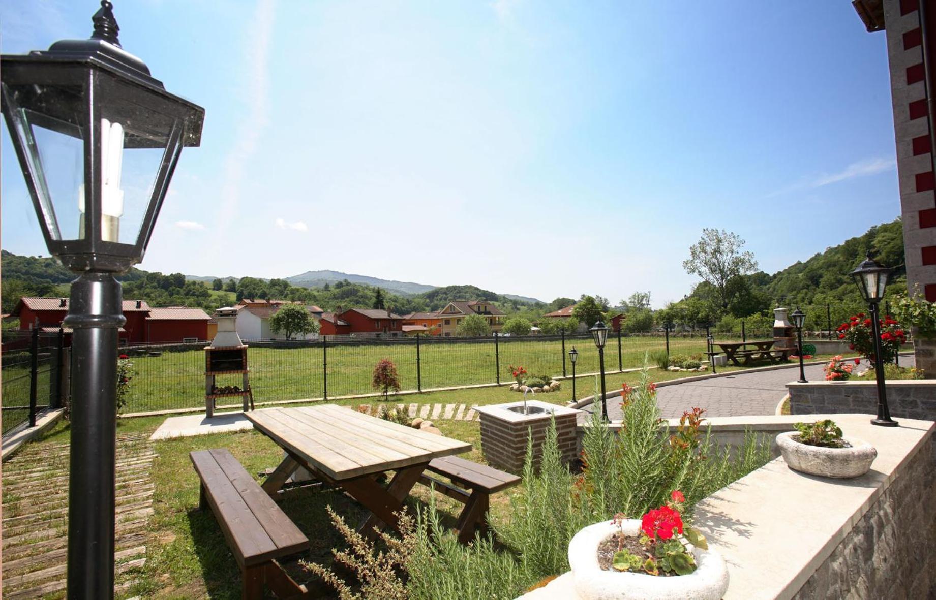 Apartamentos Rurales La Vina Onís Exteriér fotografie
